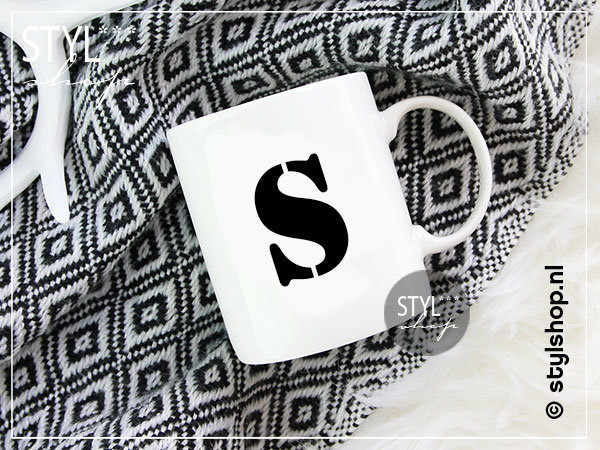 mok met letter cijfer zwart wit modern koffiemok theemok